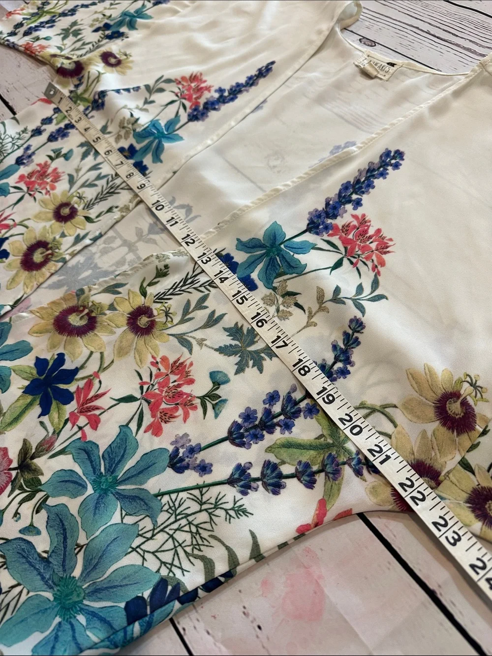 Floral Embroidered Kimono Cardigan — Cream with Multicolor Flowers